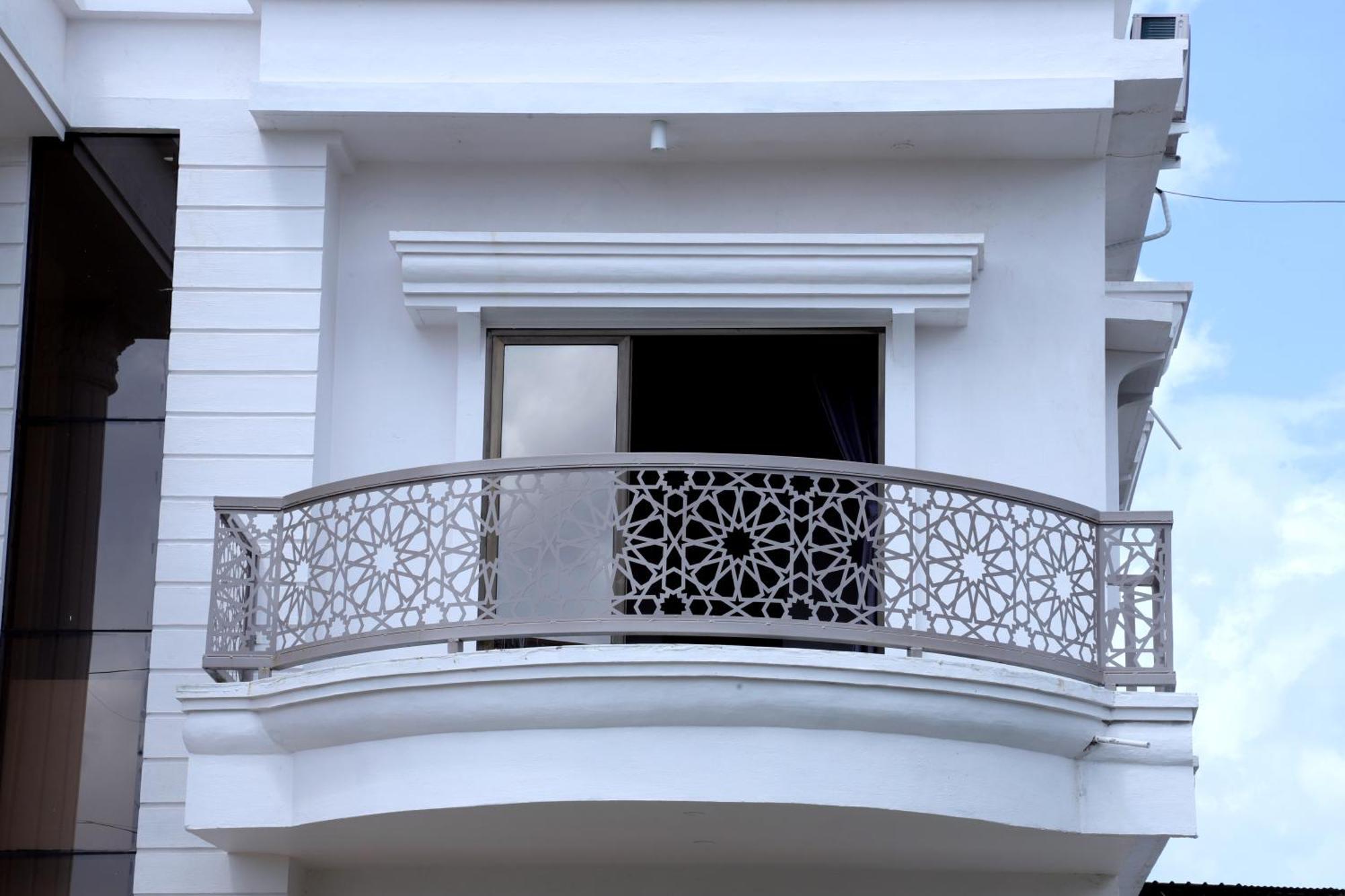 Hotel Grand Khuldabad Luaran gambar