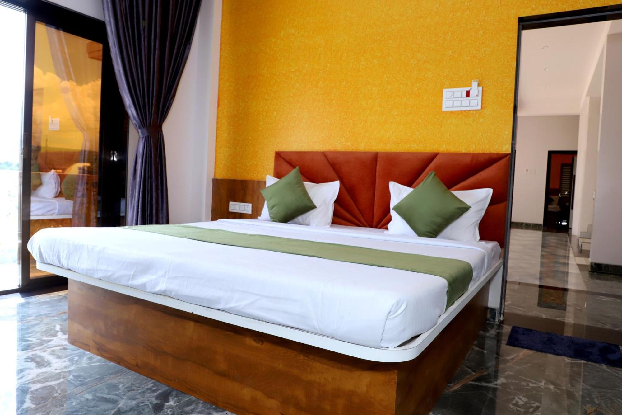 Hotel Grand Khuldabad Luaran gambar